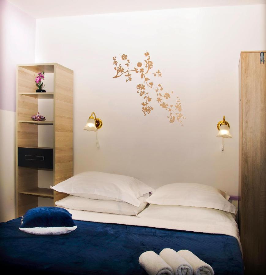 Apartmani Gloria Brodarica  Esterno foto