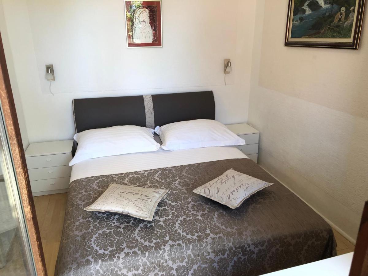 Apartmani Gloria Brodarica  Esterno foto