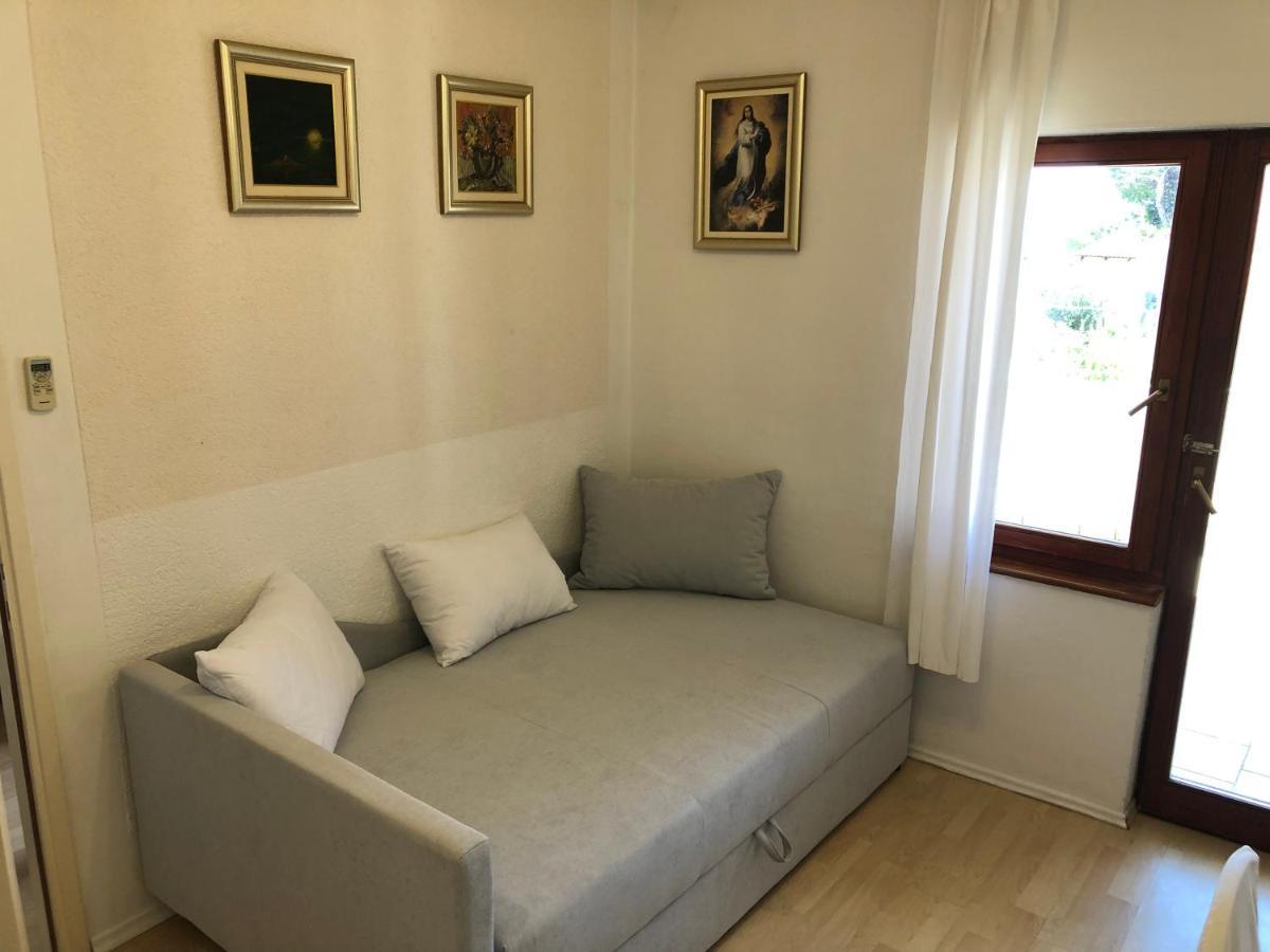 Apartmani Gloria Brodarica  Esterno foto