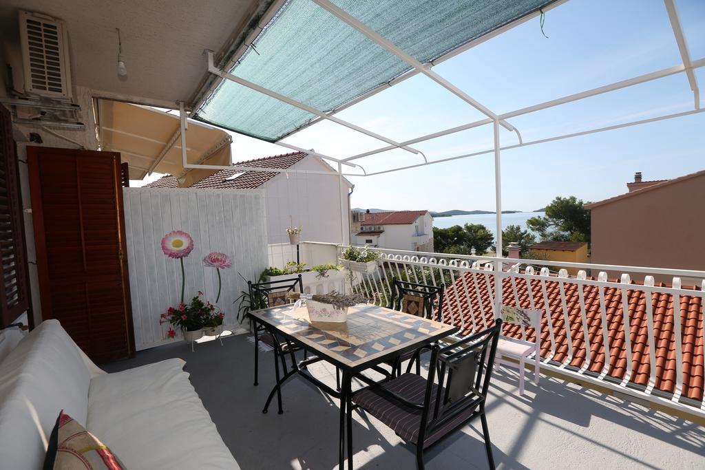 Apartmani Gloria Brodarica  Esterno foto