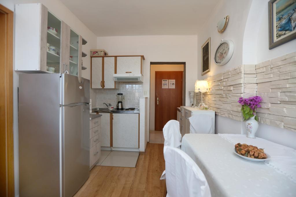 Apartmani Gloria Brodarica  Esterno foto
