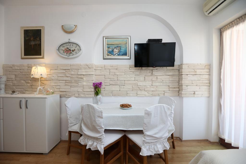 Apartmani Gloria Brodarica  Esterno foto