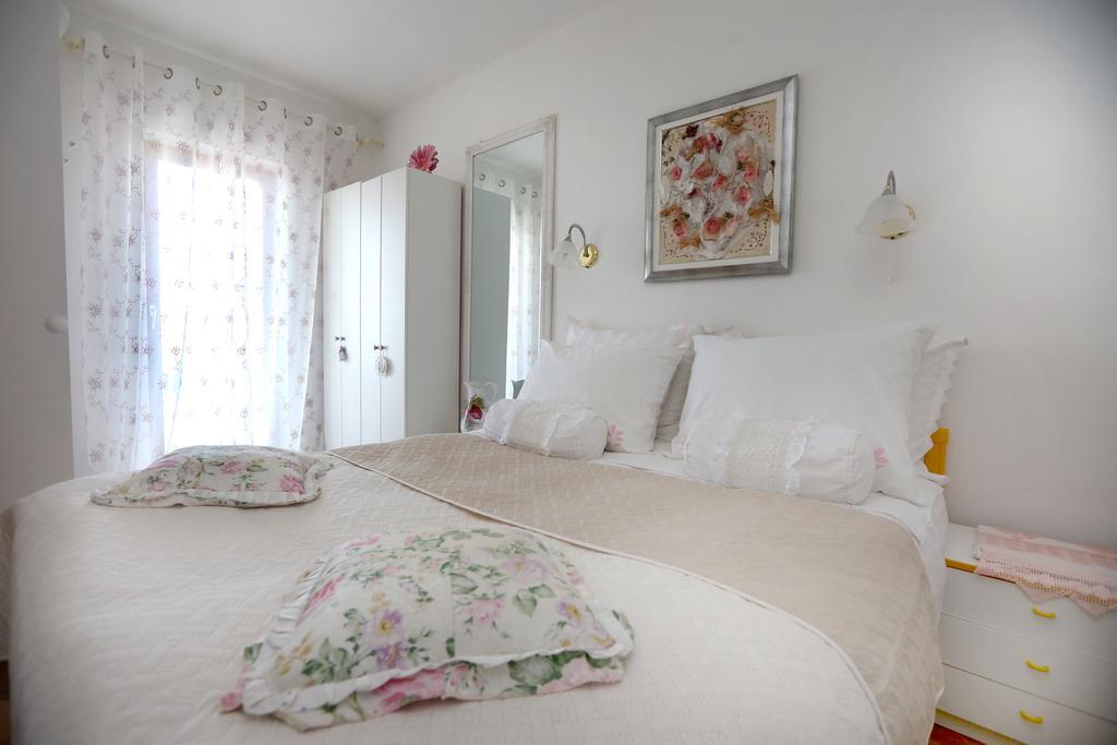 Apartmani Gloria Brodarica  Esterno foto