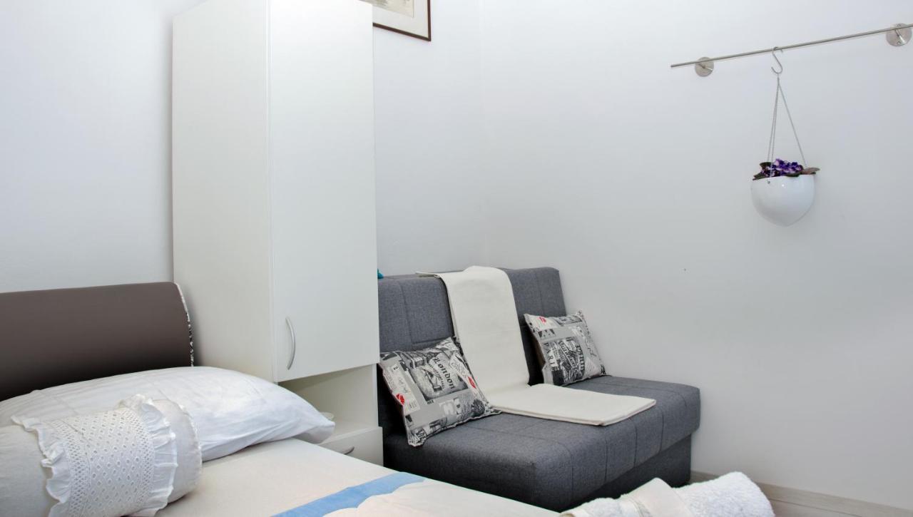 Apartmani Gloria Brodarica  Esterno foto